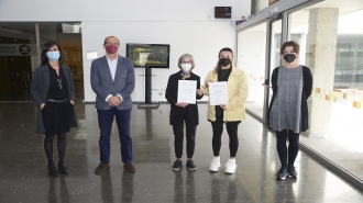 Reina Sánchez y su diseño "Adelante" se lleva el certamen Imagina CIVICAN