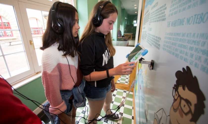 Tanda en inglés del Campus Hondarribia Tanda en inglés del Campus Hondarribia