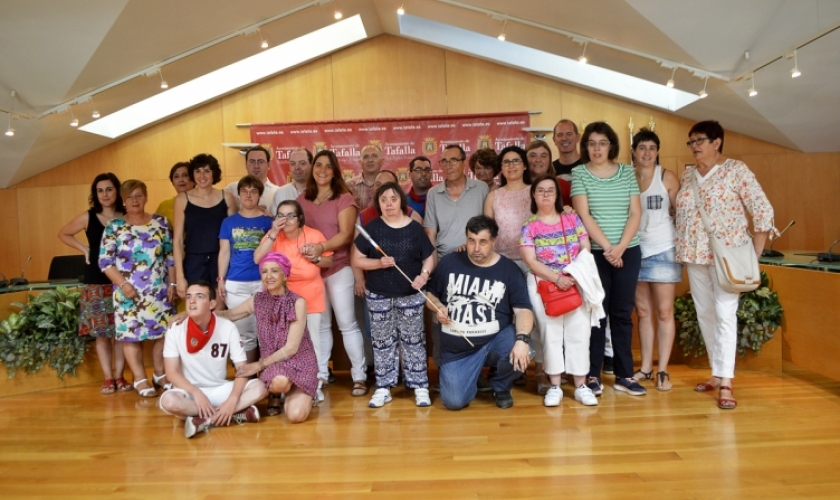 Tafalla reconoce a ANFAS con el lanzamiento de su chupinazo festivo Tafalla reconoce a ANFAS con el lanzamiento de su chupinazo festivo