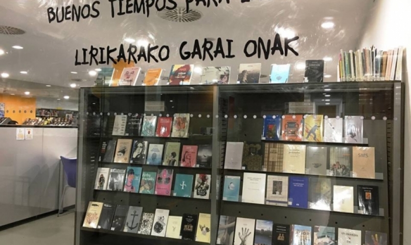 Día Mundial de la Poesía Día Mundial de la Poesía
