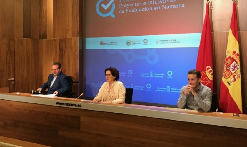 Premio sobre Proyectos e Iniciativas de Evaluación en Navarra Premio sobre Proyectos e Iniciativas de Evaluación en Navarra
