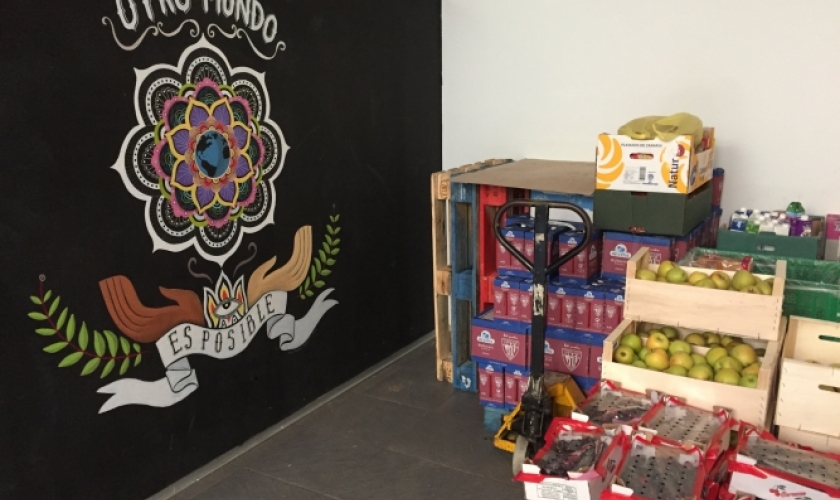 Visita a proyecto de &quot;Cestas básicas&quot; para familias de Paris365