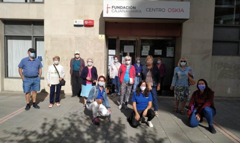 Reunión entre Fundación Caja Navarra y las asociaciones de personas mayores Reunión entre Fundación Caja Navarra y las asociaciones de personas mayores
